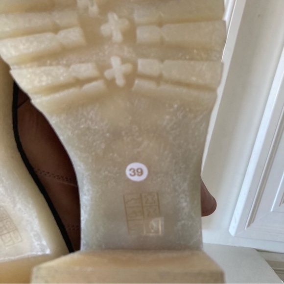 NWOB Free People Jack Zip Taupe Leather Heeled Boots - Picture 7 of 8